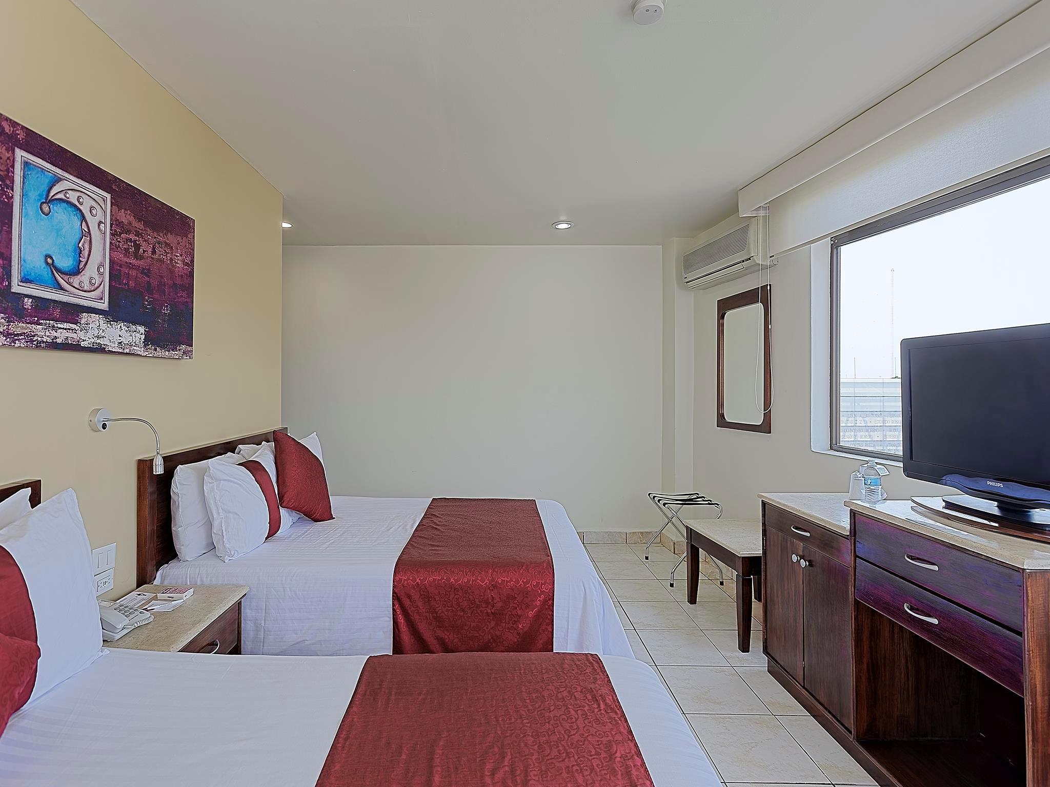 ออลเมกา พลาซา เออร์เบิน เอ็กซ์เพรส โฮเต็ล Hotel วิลลาเฮอโมซา ภายนอก รูปภาพ