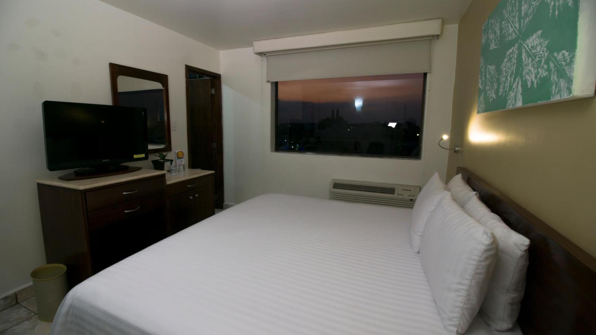 ออลเมกา พลาซา เออร์เบิน เอ็กซ์เพรส โฮเต็ล Hotel วิลลาเฮอโมซา ภายนอก รูปภาพ
